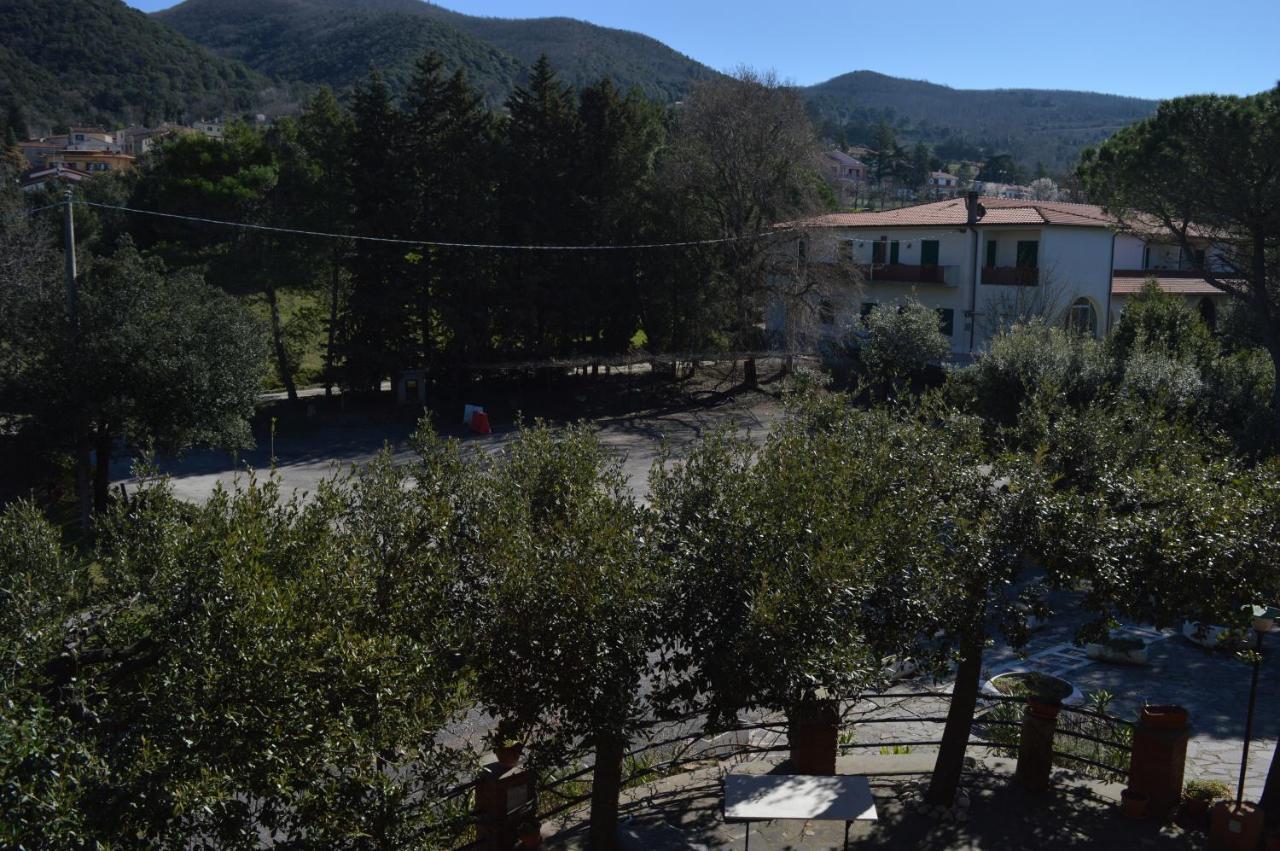 Hotel Il Poggetto Castellina Marittima Dış mekan fotoğraf