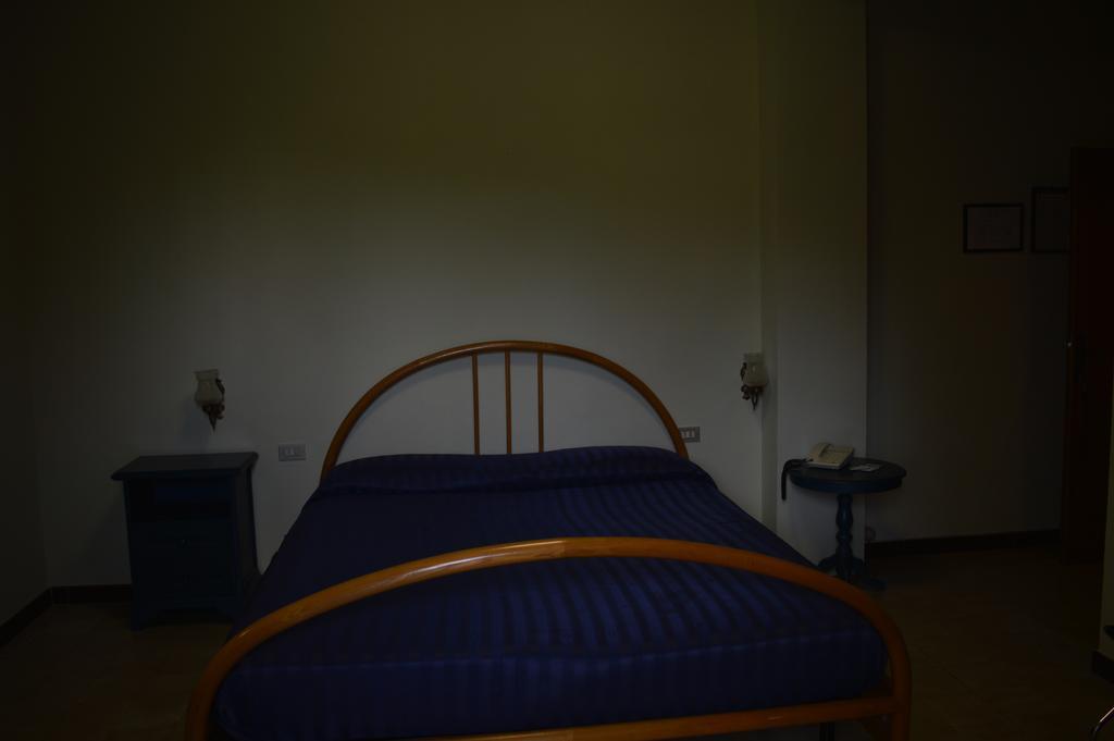 Hotel Il Poggetto Castellina Marittima Dış mekan fotoğraf