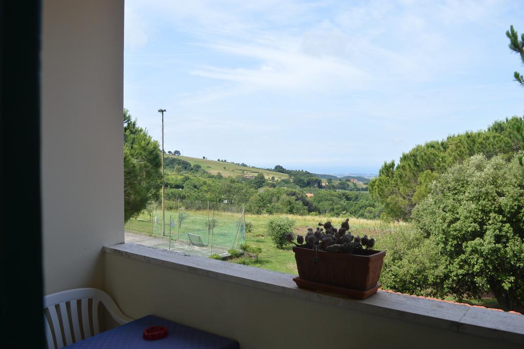 Hotel Il Poggetto Castellina Marittima Dış mekan fotoğraf