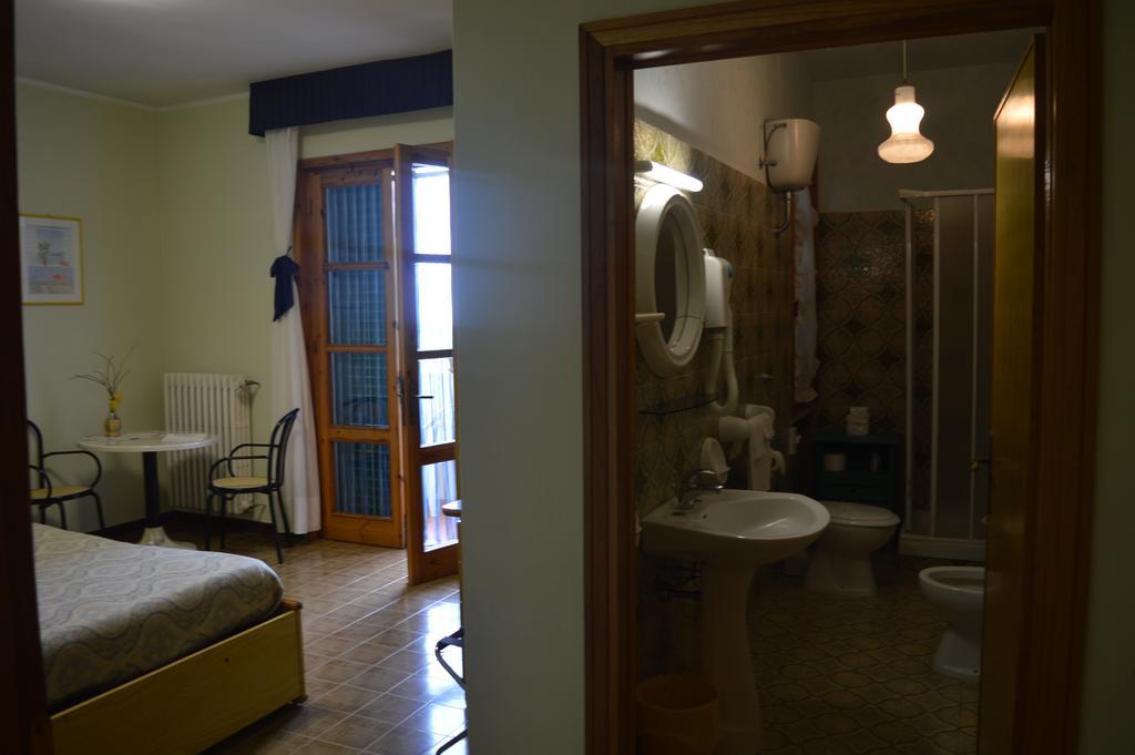 Hotel Il Poggetto Castellina Marittima Dış mekan fotoğraf