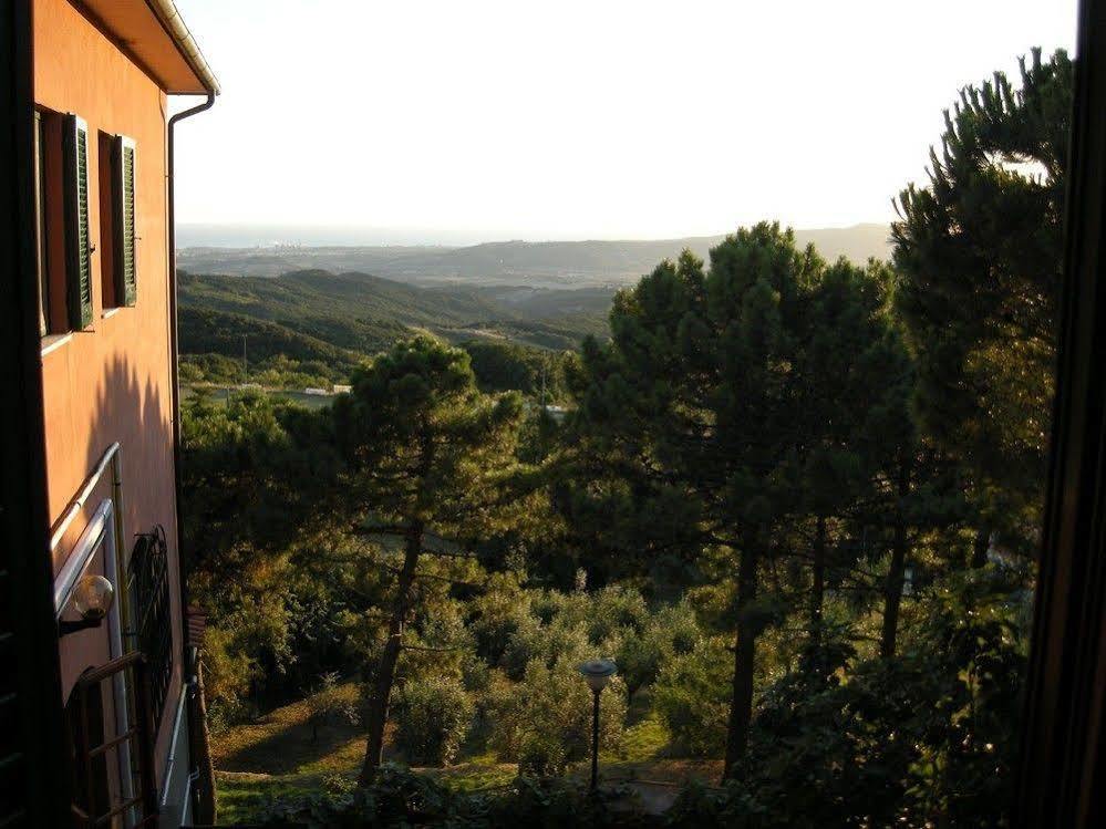 Hotel Il Poggetto Castellina Marittima Dış mekan fotoğraf